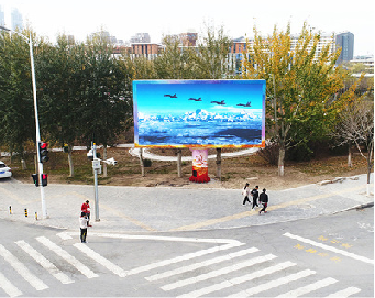 上高户外大屏广告投放要点。